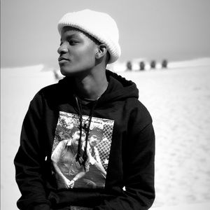 Meet your Posher, Tyaziel